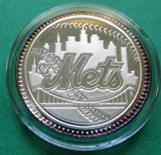 1986 Ny Mets World Series Champions,  1 Ounce.  999 Fine Silver Round.  W/case.