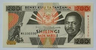 Tanzania - 200 Shilingi - Nd (1993) - Signature 11 - Pick 25b - Fancy S/n Mx 330 330,  Unc