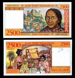 Madagascar 2500 2,  500 Francs 1998 P 81 Unc
