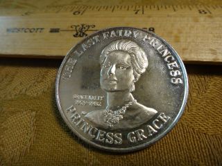 Grace Kelly The Last Fairy Princess 1 Ounce Silver Round - S&h Usa