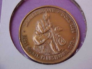 1967 Reading Coin Club Medal - - Daniel Boone - - Reading,  Pa