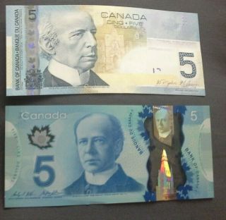 Two Canadian 2006 - 2013 - 5 Dollar Bills - Bank Notes Uncirculated Good Shape
