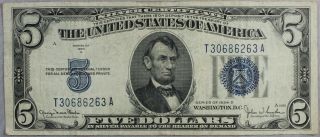 1934 - D $5 Five Dollar Silver Certificate Blue Seal Note Us Currency