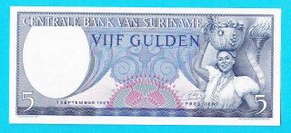 Suriname.  5 Gulden 1963 Unc.