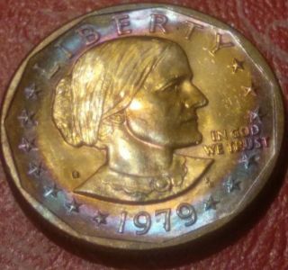 1979 - S Susan Anthony $1 Dollar Pretty Multi Color Gold Ring Toned Uncirculated