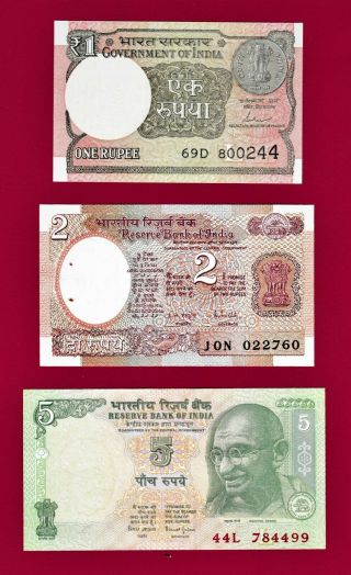 India Unc Notes: 1 Rupiah 2017 - L Inset,  2 Rupee 1976 P - 79,  & 5 Rupee 2009 P - 88