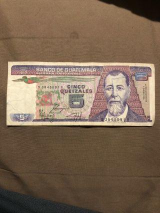 Banco De Guatemala 5 Cinco Quetzales Bill
