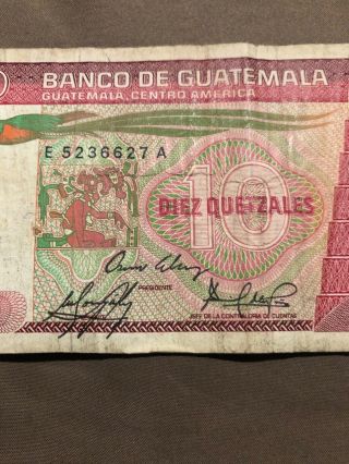 Banco De Guatemala 10 Diez Quetzales Bill 4