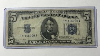 Crisp - 1934 - D United States Dollar Currency $5.  00 Silver Certificate
