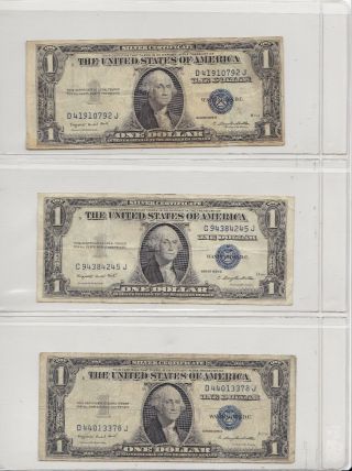 Set Of 3 Well Circulated One Dollar 1935g Silver Certificate Notes