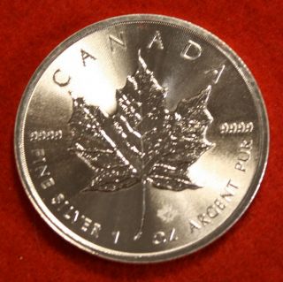 2018 Canadian Maple Leaf Design 1 Oz.  9999 Silver Round Bullion Collector Coin