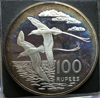Seychelles,  100 Rupees 