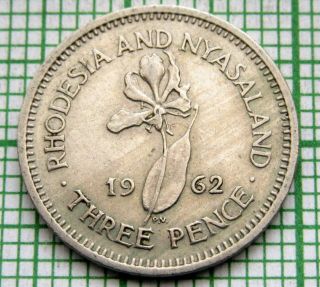 Rhodesia & Nyasaland Elizabeth Ii 1962 3 Pence,  Flame Lily