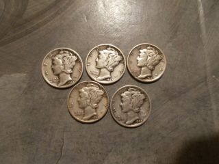 5 Mercury Dimes 1,  1944d,  1942,  1945s,  1944,  1940s