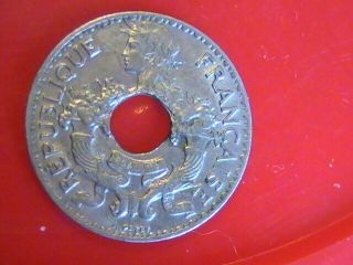 French Indo China - 5 Cents Holed Coin - 1939 - Vietnam - Laos - Cambodia