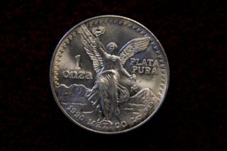 1990 Mexico Libertad 1oz.  999 Silver
