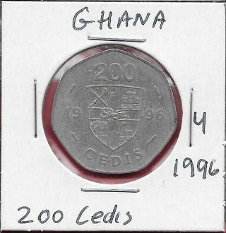 Ghana 200 Cedis 1996 Xf Cowrie Shell,  Rampant Loin At Center Of Quartered Shield
