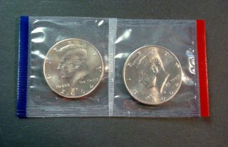 2004 - P,  D Uncirculated Kennedy Half Dollars Ships In Set Cellophane