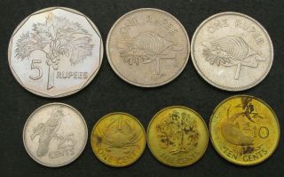 Seychelles 1,  5,  10,  25 Cents & 1,  5 Rupees 1982/1989 - 7 Coins.  - 724