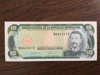 1990 Dominican Republic Paper Money - 10 Pesos Oro Banknote