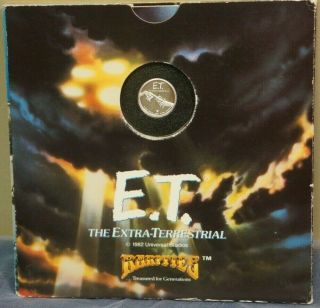 E.  T.  The Extra - Terrestrial 1/10 Oz Silver Collector Coin In Folder