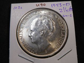 U70 Netherlands East Indies 1943 - D 2 1/2 Gulden Unc