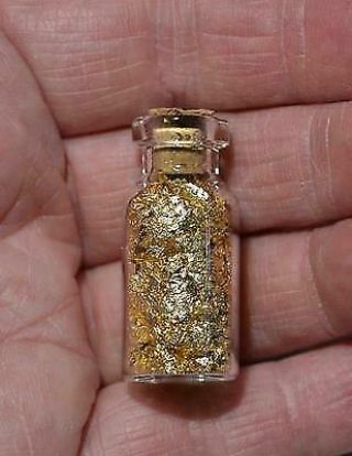 . 5ml Bottle Of.  999 Pure 24k Gold Leaf Flakes L