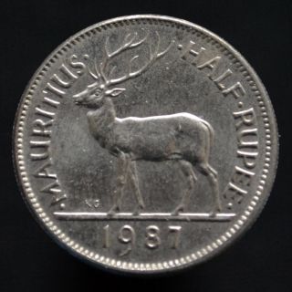 Mauritius 1/2 Rupee 1987 - 2004.  Km54.  Africa Coin.  Circulated
