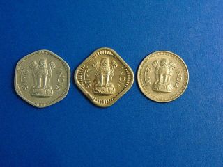 India - Republic 3 Paise1964,  5 Naye Paise 1960,  25 PA.  1975 A196 ICOMBINE 2