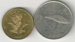 2 Different Coins From Croatia - 10 Lipa & 2 Kune (both Dating 2007)