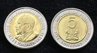 Kenya 5 Shilling 2010 Km 35.  2 Bi - Metallic Coin Unc See Scan