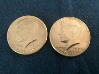 2 Bu 1776 - 1976 - S Bicentennial Silver Kennedy Half Dollars -