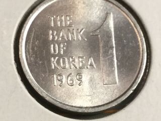 SOUTH KOREA 1969 1 Won coin uncirculated 2