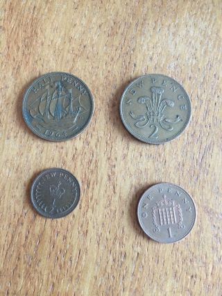 4 Coins England Penny,  1/2 Penny,  2 Pence,  1/2 Penny Circulated