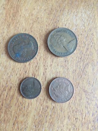 4 Coins England Penny,  1/2 Penny,  2 Pence,  1/2 Penny Circulated 2