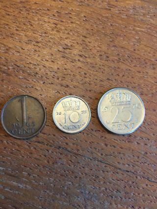 3 Coins Netherlands 1,  10,  25 Cents Circulated