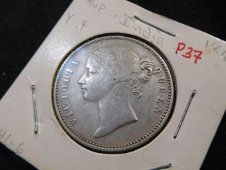 P37 India British 1840 Rupee Split Legend