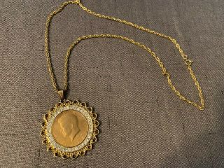 Vintage 1974 John F.  Kennedy 114 Kt.  Gold Half Dollar Pendent Necklace