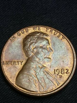 1982 - D Lg Dt Large Date Copper Lincoln Penny Cent G3.  1 Weight Lil Tone As Well