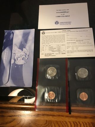 1999 susan b anthony uncirculated P&D coin set 5