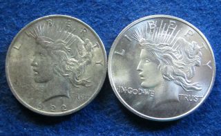 1922 Peace Silver Dollar And 1 Oz " Peace Dollar " Round - U S