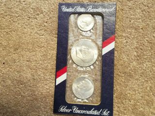 1776 - 1976 U.  S.  Bicentennial Silver Uncirculated 3 Coin Set w/ Envelope 4