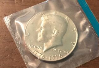 1976 P Kennedy Half Dollar • 0830