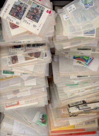 Japan - Dealers Stock Of Stamps In Glassines -