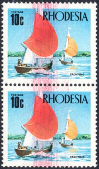 Rhodesia 1970 - 3 10c Pair,  Red Ink Drag Down Both Stamps,  Sg.  445,