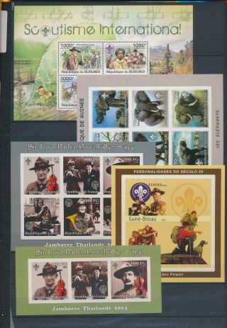 Ab4 - 2556 World Perf/imperf Lord Baden - Powell Scouting Good Sheets Mnh