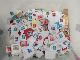Unsorted 5 KG charity stamps mainly UK franked - GLS SC14 2
