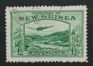 Momen: Papua Guinea 205 1935 £450 Lot 2967