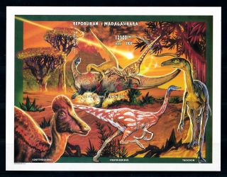 [95919] Madagascar 1998 (1997) Prehistoric Animals Dinosaurs Imperf.  Sheet Mnh