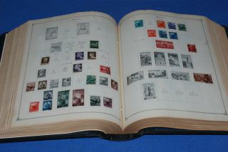 Scott International Blue Album 1940 - 1949 Part 2 Two BlueLakeStamps 1200 stamps 4